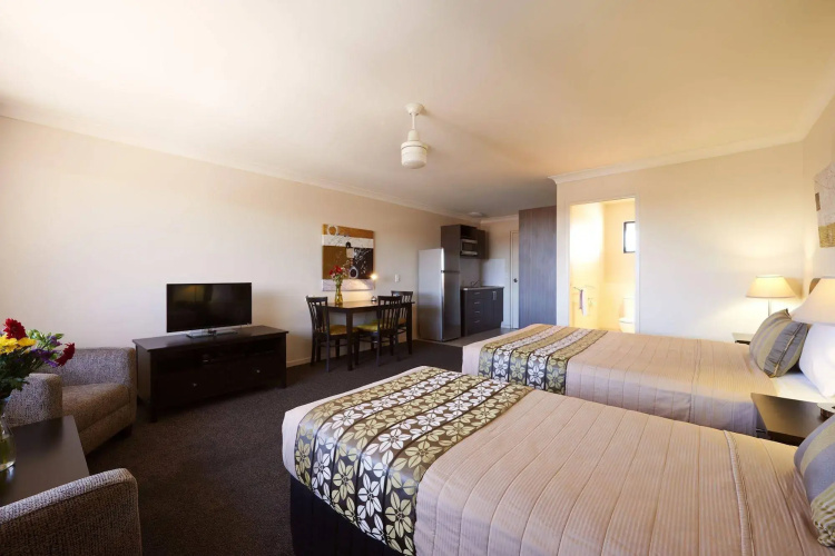 Blackwater Hotel Motel