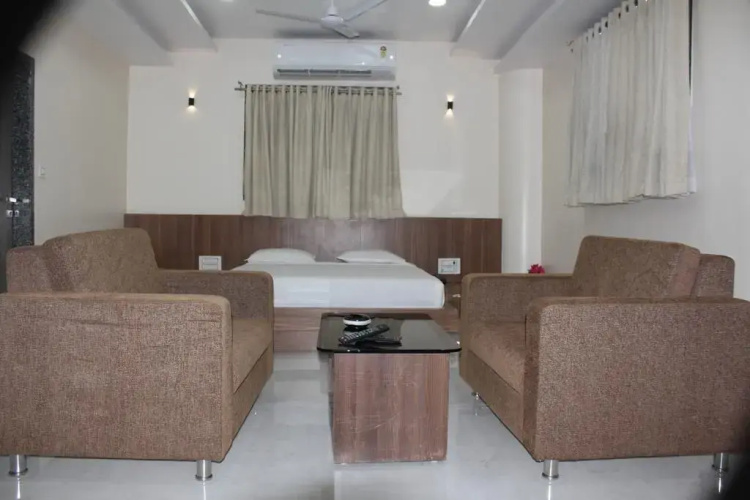 Embassy Hotel