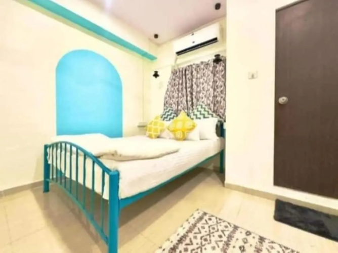 Locomo Hostel Express - Stay Work Eat
