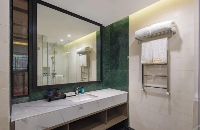 Dazhou Wenfeng Hotel