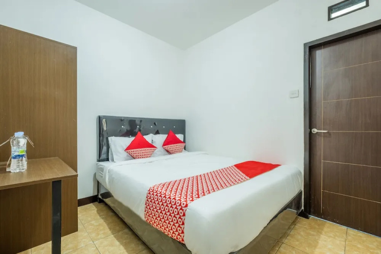 Anyelir Residence by OYO Rooms