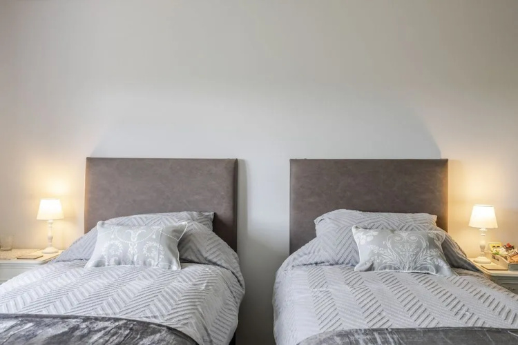 Cotswold Lodge