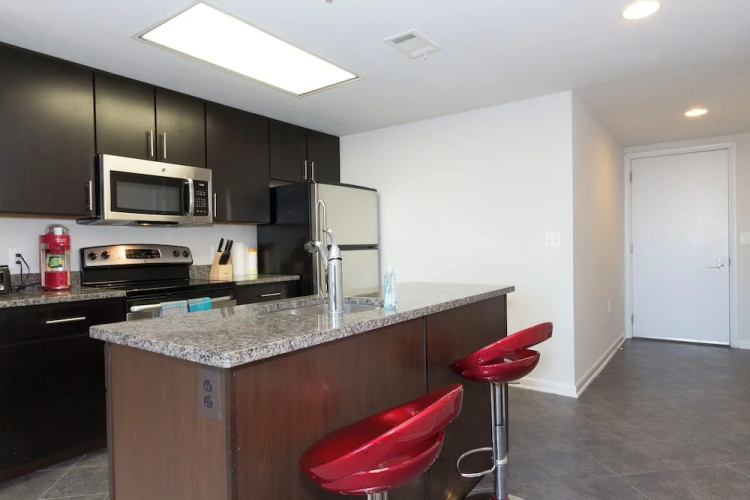 Pentagon Luxe Apartments