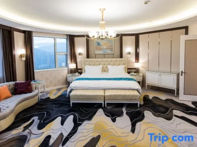 Twin Family Suite
