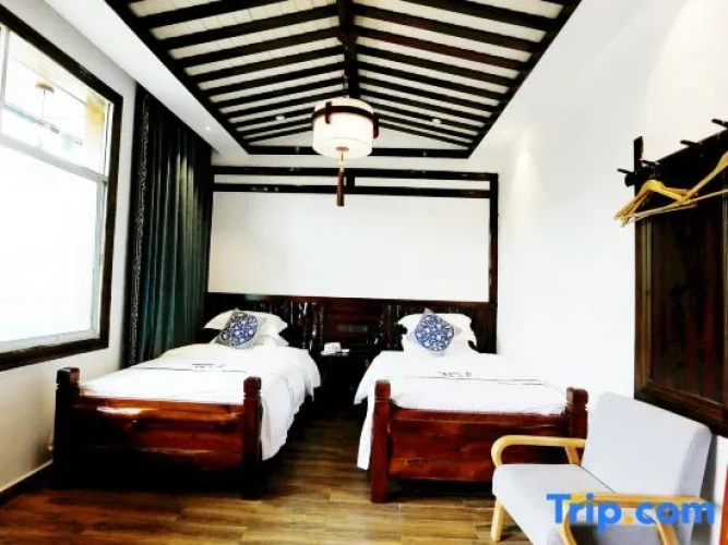 Standard Double room with river view