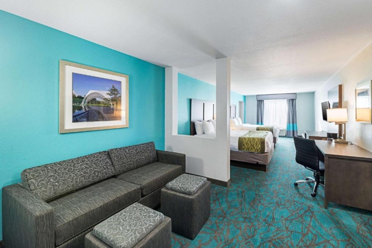 Quadruple Suite