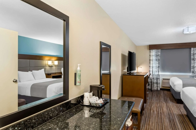Standard Quadruple room