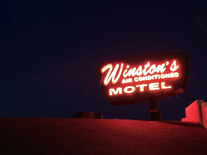 Winstons Air Conditioned Motel
