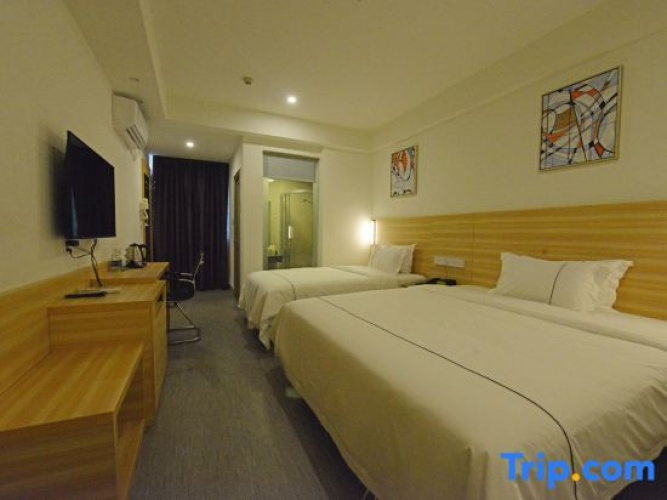 Standard Twin Family room