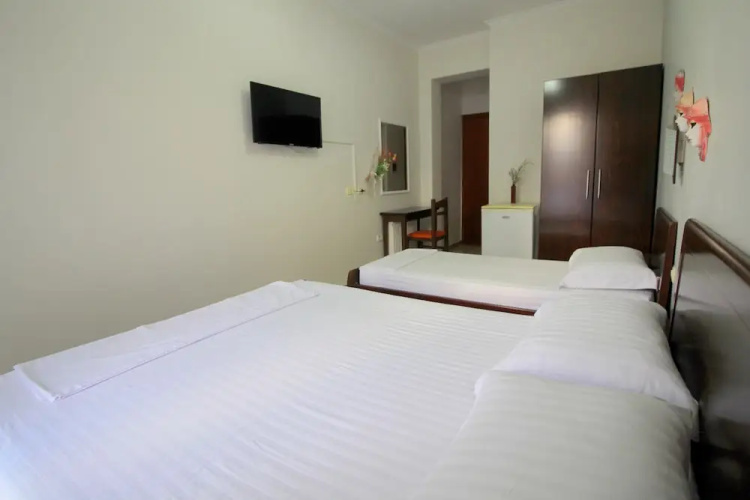 Elena Hotel