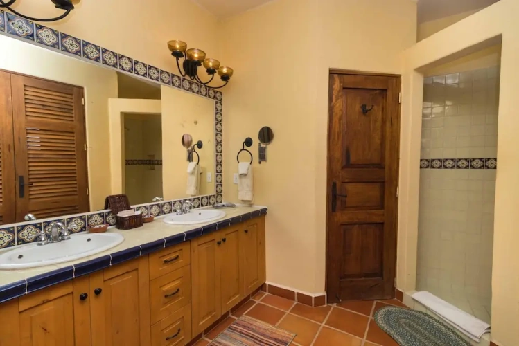 2 Bedrooms Cottage
