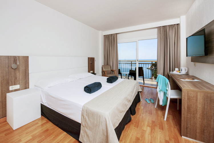 Sentido Cala Vinas Hotel photo 9