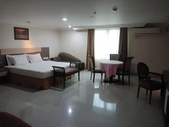 Deluxe Double room with city view