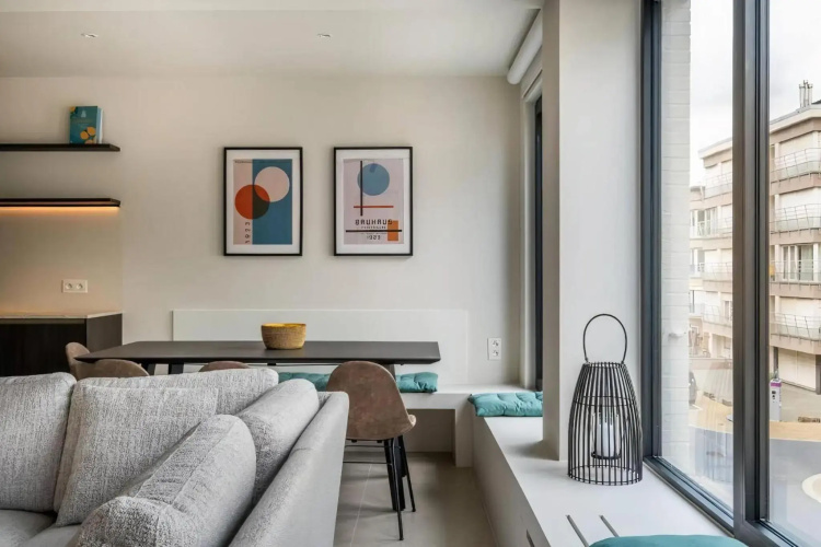 Fully renovated magnificent apt 50m from the beach