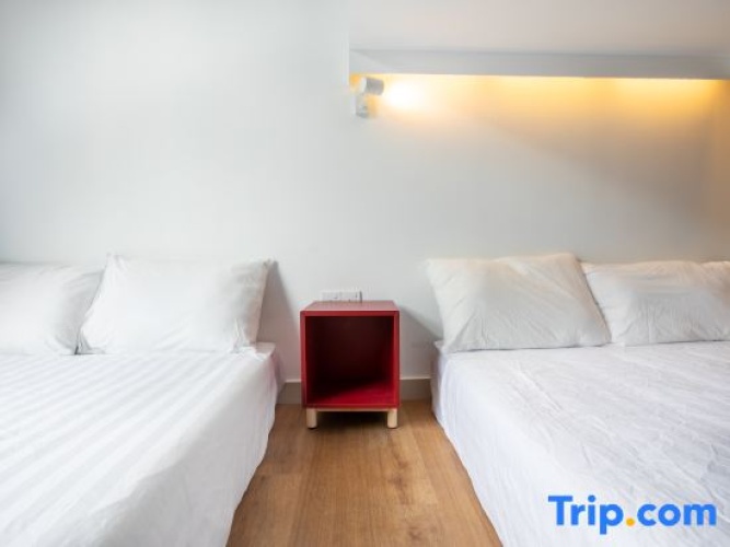 3 Bedrooms Apartment