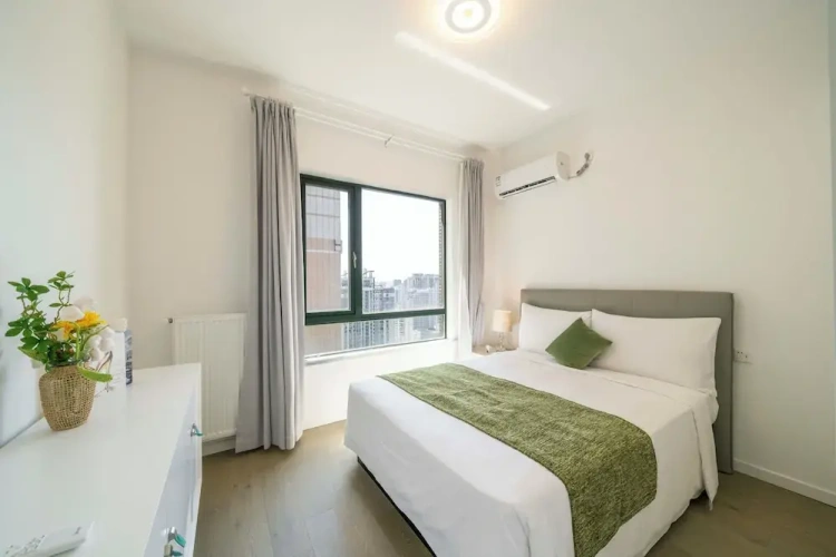4 Bedrooms Superior Apartment with balcony and with city view