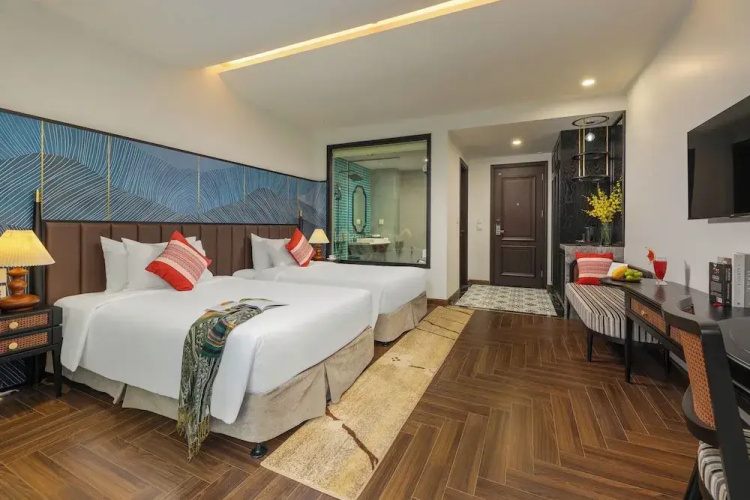 DeLaMont Sapa Hotel