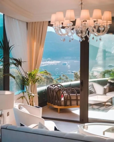 2 Bedrooms Presidential Suite with balcony