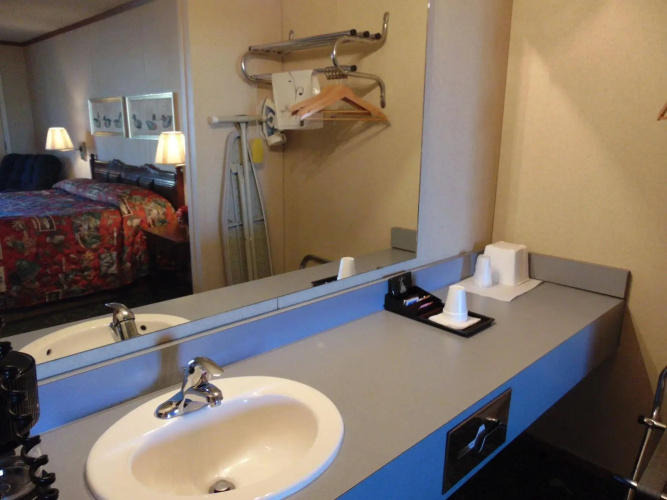 Heritage House Inn