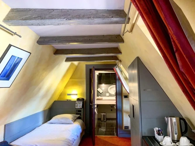 Standard Single room
