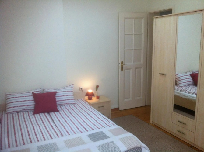 Gogol 2BR Apartment