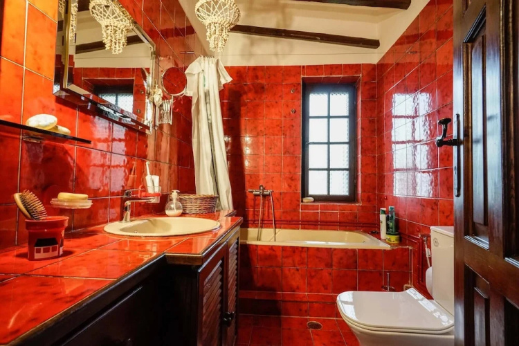 Sonia Rustic Mansion - 5bd 30 Sec Walk T