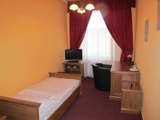Standard Double room with view