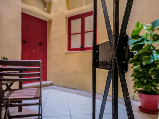 Valletta Main Street Apartment
