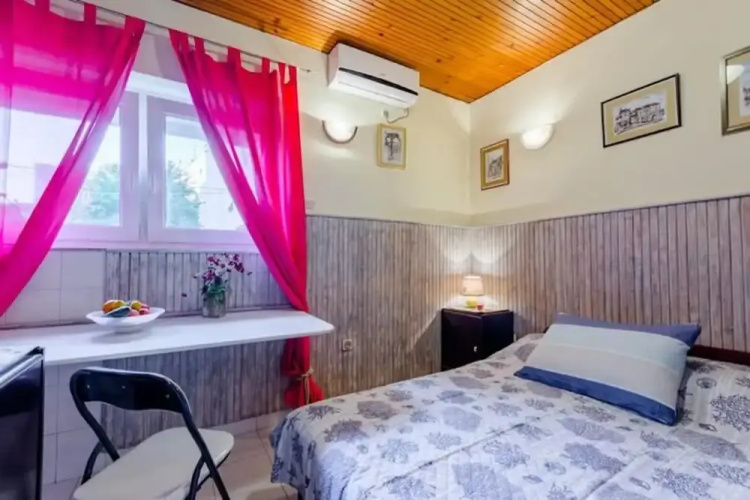 Studio Apartment Silvana - Studio Apartmen Near the Park