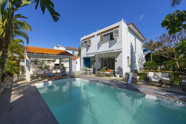 Deluxe Villa