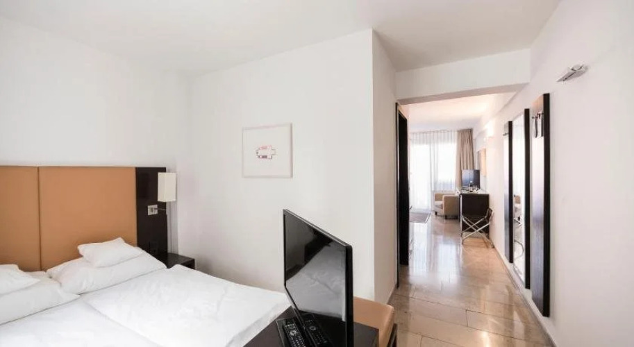 BURNS Apartments Over view