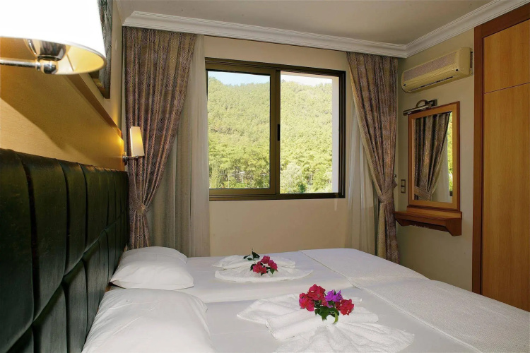 Ecem Hotel