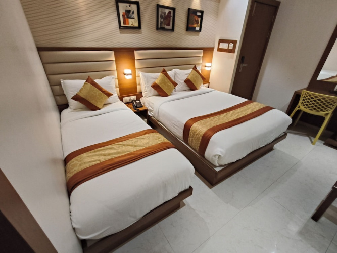 hotel pearl residency
