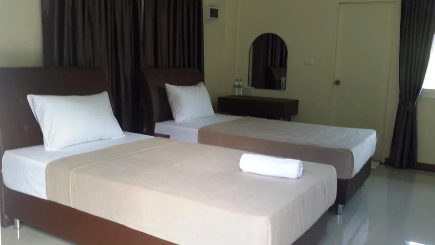 Petch Jed Sao Noi Resort