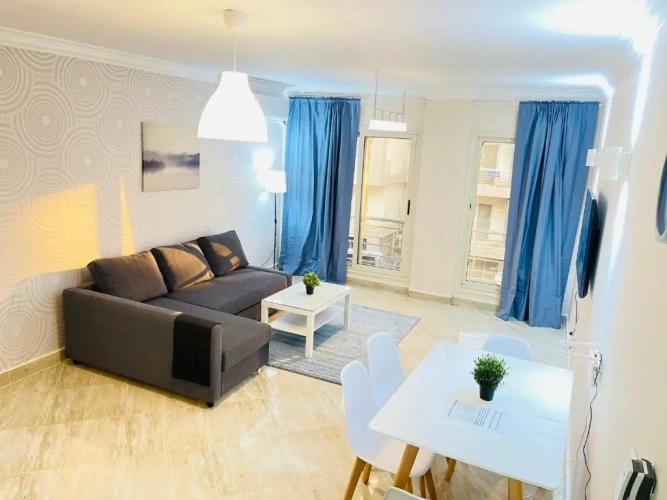 3 Bedrooms Apartment