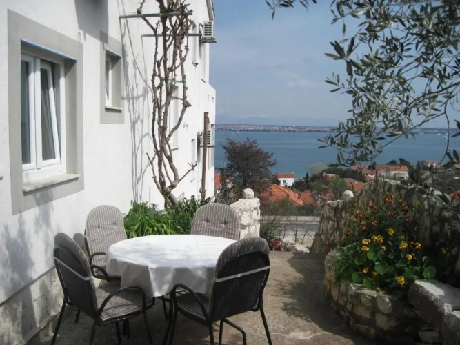 1 Bedroom Apartment with sea view
