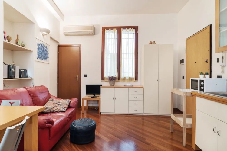 Bologna Central Studio
