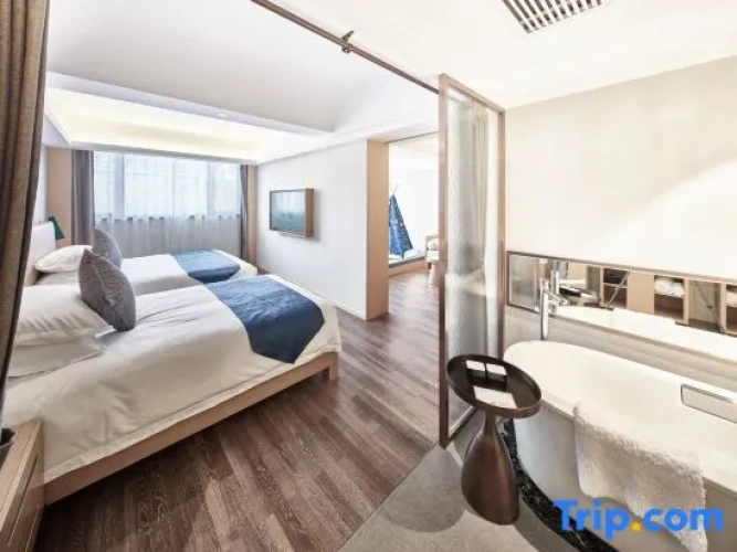 Triple Suite