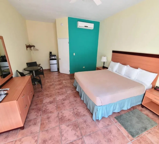 Hotel Lucia Beach
