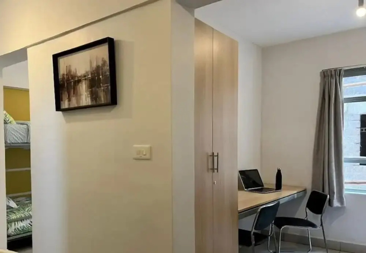 Adana Pods