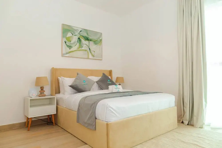 Bloomfields Stylish 1BR in Waters Edge