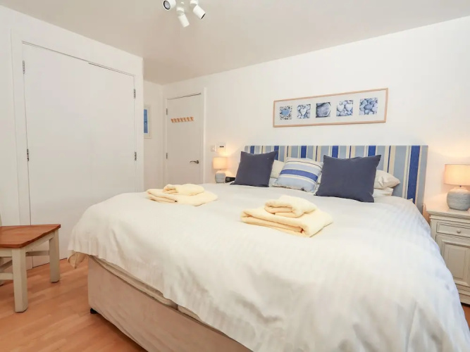 15 Combehaven