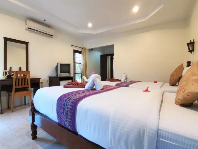 Superior Twin room with balcony and with garden view