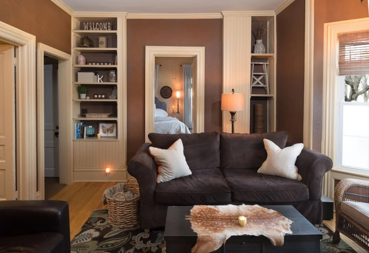 Kara's Kottages @ W. Main St