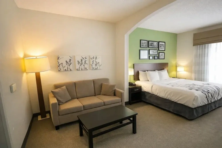 Deluxe Single room