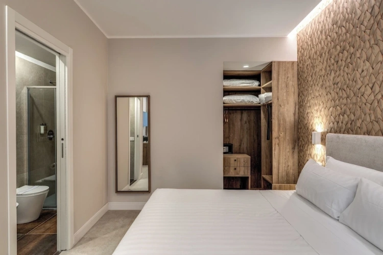 Deluxe Triple room