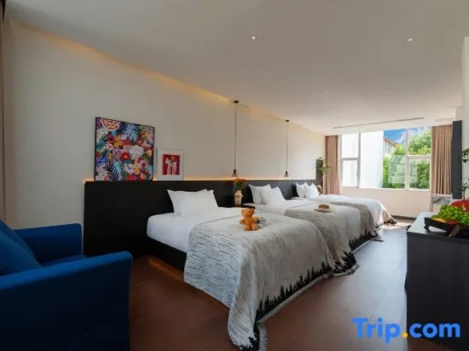 Standard Triple room