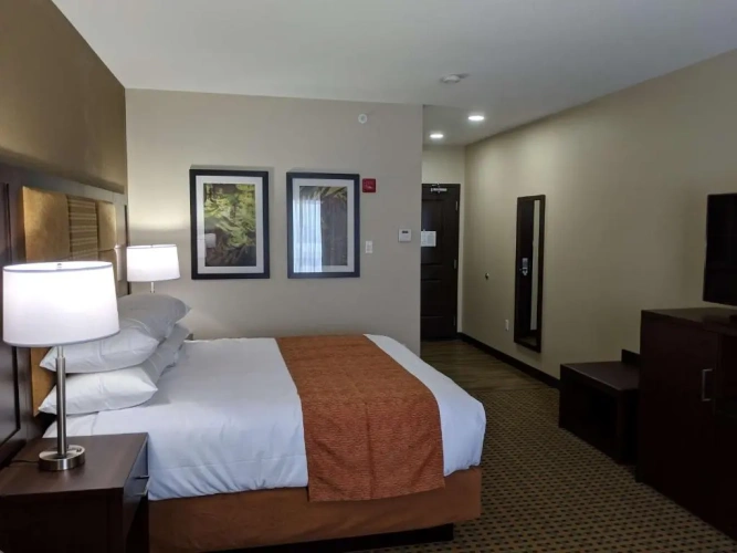 Deluxe Double Suite