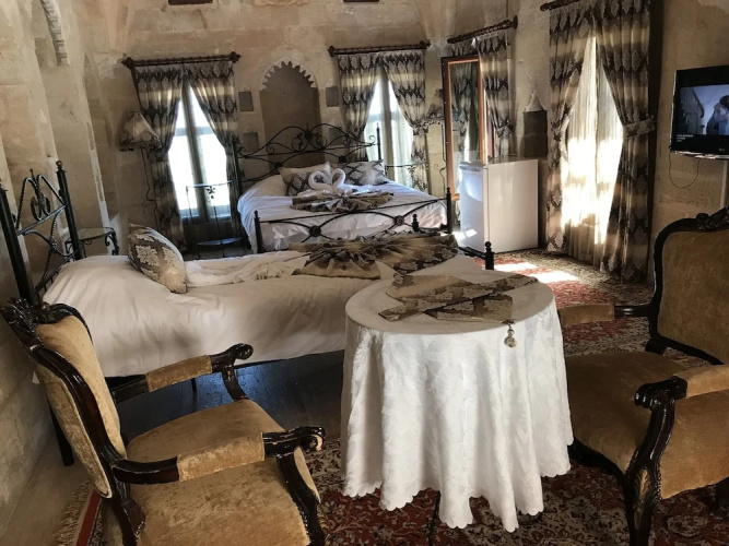 Kasr-I Abbas Hotel