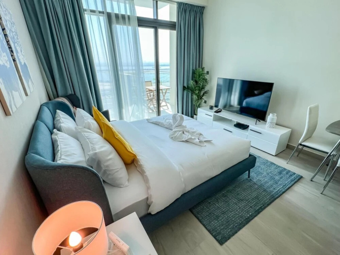 A Modern Studio in Aljaddaf - MHH